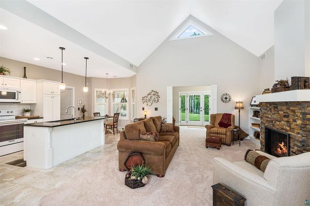 4911 Greystone Street, Hermantown, MN 55811