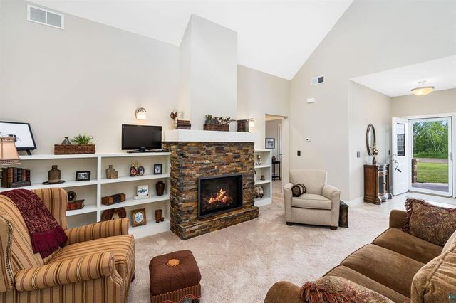 4911 Greystone Street, Hermantown, MN 55811