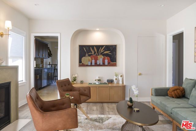 725 N Harvard Boulevard, Los Angeles, CA 90029