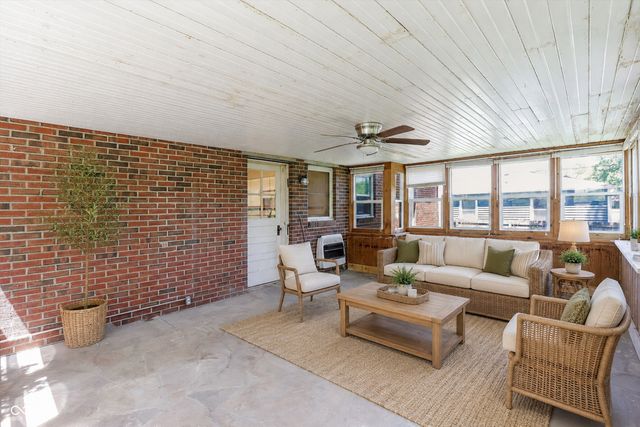 6429 Shanghai Road, Indianapolis, IN 46278