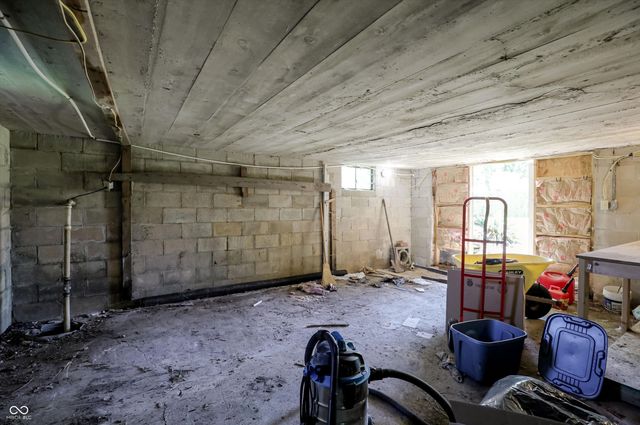 6429 Shanghai Road, Indianapolis, IN 46278