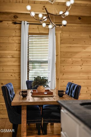 143 White Oak Resort Way, Gatlinburg, TN 37738