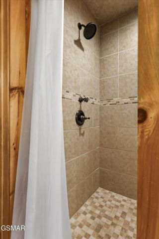 143 White Oak Resort Way, Gatlinburg, TN 37738