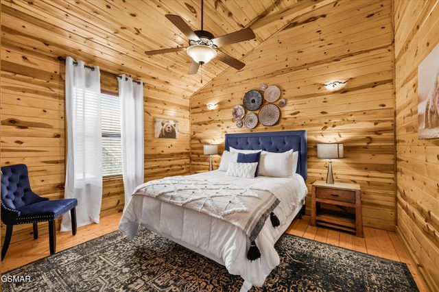 143 White Oak Resort Way, Gatlinburg, TN 37738