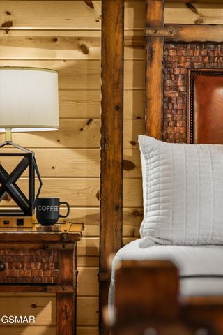 143 White Oak Resort Way, Gatlinburg, TN 37738