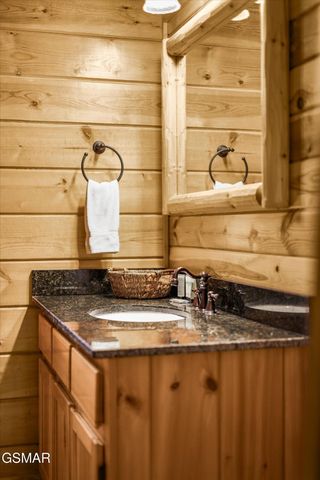 143 White Oak Resort Way, Gatlinburg, TN 37738