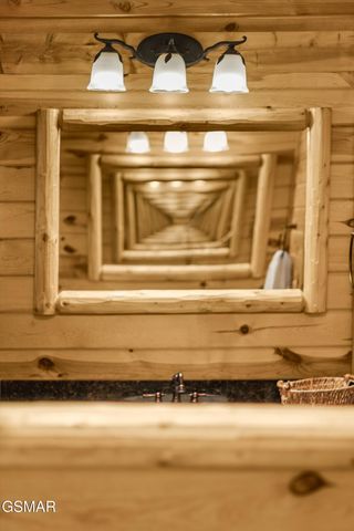 143 White Oak Resort Way, Gatlinburg, TN 37738