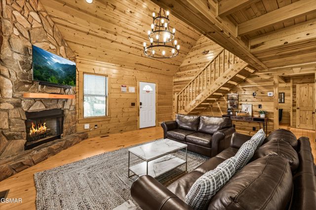 143 White Oak Resort Way, Gatlinburg, TN 37738