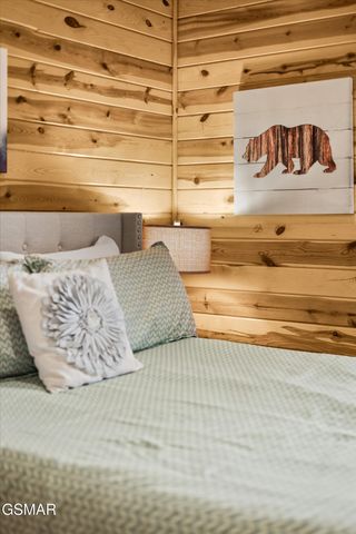 143 White Oak Resort Way, Gatlinburg, TN 37738