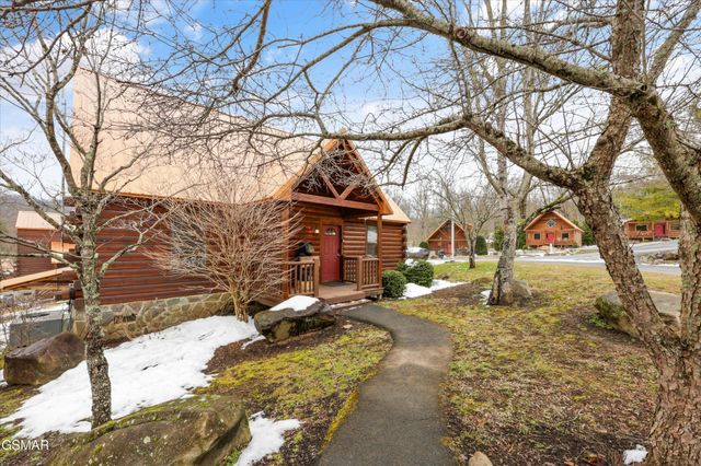 143 White Oak Resort Way, Gatlinburg, TN 37738
