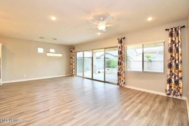 15078 W ROOSEVELT Street, Goodyear, AZ 85338