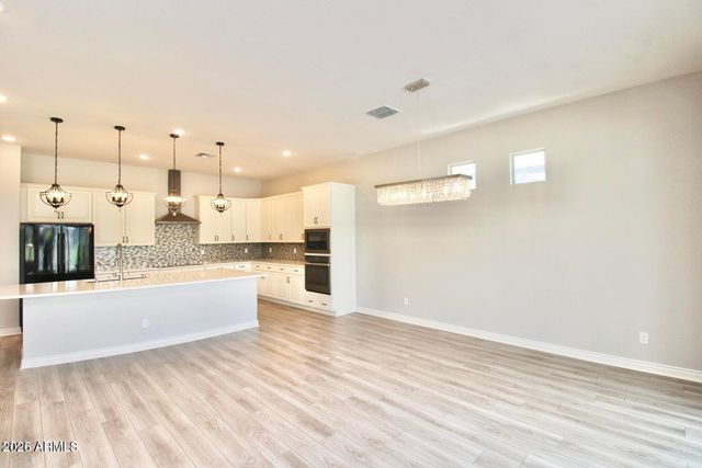 15078 W ROOSEVELT Street, Goodyear, AZ 85338