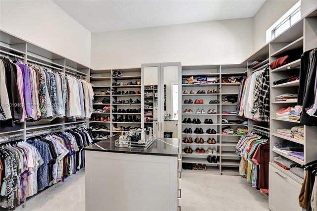 8044 Ironwood Way, Parkland, FL 33067