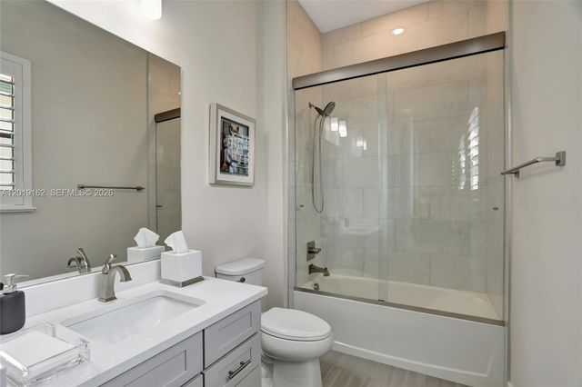 8044 Ironwood Way, Parkland, FL 33067