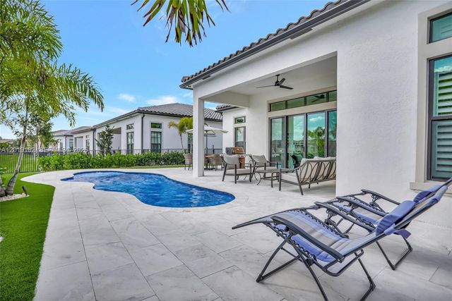 8044 Ironwood Way, Parkland, FL 33067