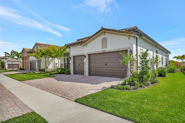 8044 Ironwood Way, Parkland, FL 33067