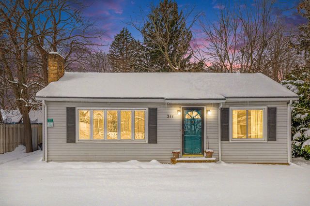 311 Lewis Street, Watervliet City, MI 49098