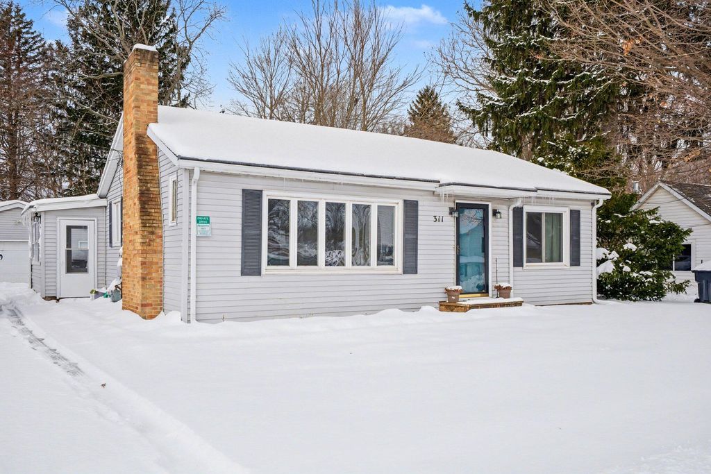 311 Lewis Street, Watervliet City, MI 49098