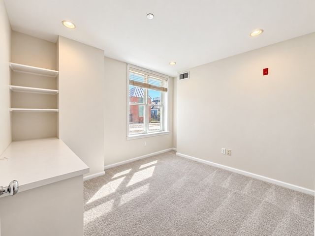 73 Chelsea St 109, Boston, MA 02129