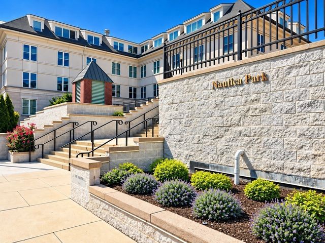 73 Chelsea St 109, Boston, MA 02129