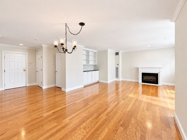 73 Chelsea St 109, Boston, MA 02129