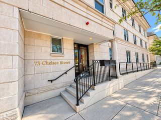 73 Chelsea St 109, Boston, MA 02129