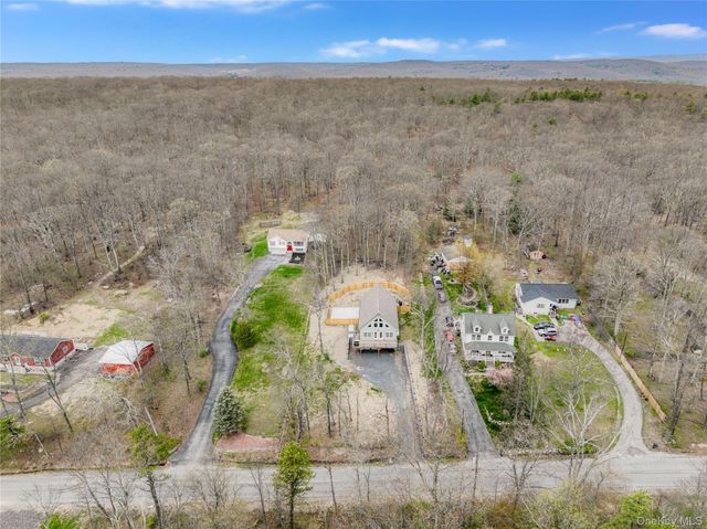 164 Shawanga Lodge Road, Bloomingburg, NY 12721