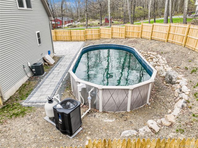 164 Shawanga Lodge Road, Bloomingburg, NY 12721