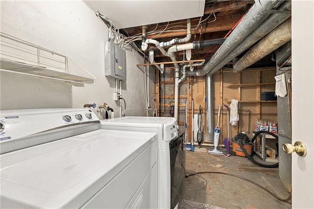 125 N Jeffreys Street, Pleasant Hill, MO 64080