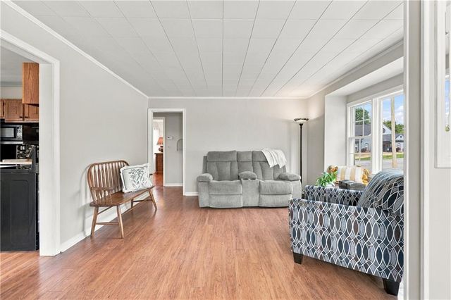 125 N Jeffreys Street, Pleasant Hill, MO 64080