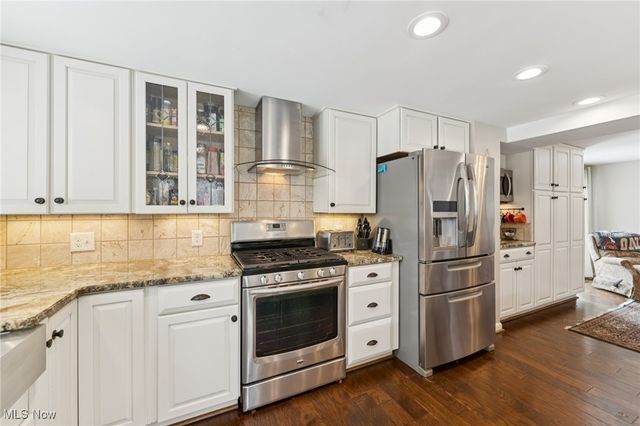 604 W Acadia Point, Aurora, OH 44202