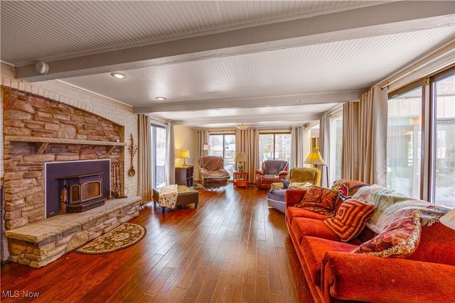 604 W Acadia Point, Aurora, OH 44202