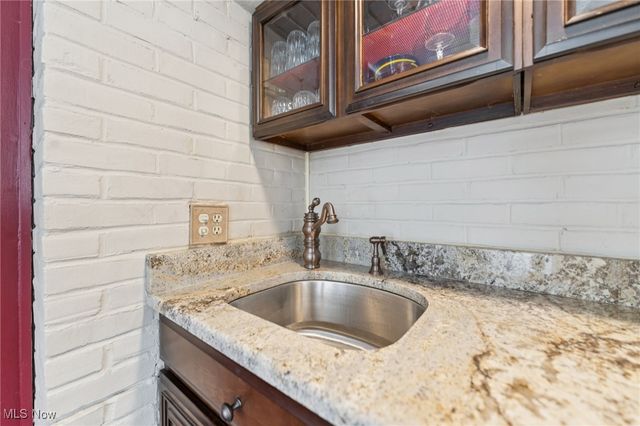 604 W Acadia Point, Aurora, OH 44202