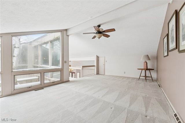 604 W Acadia Point, Aurora, OH 44202