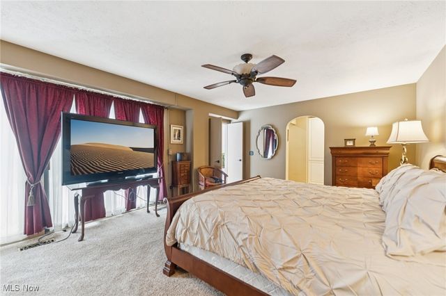 604 W Acadia Point, Aurora, OH 44202