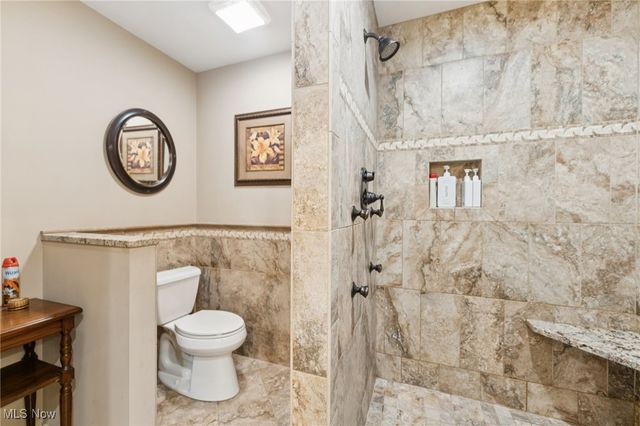 604 W Acadia Point, Aurora, OH 44202