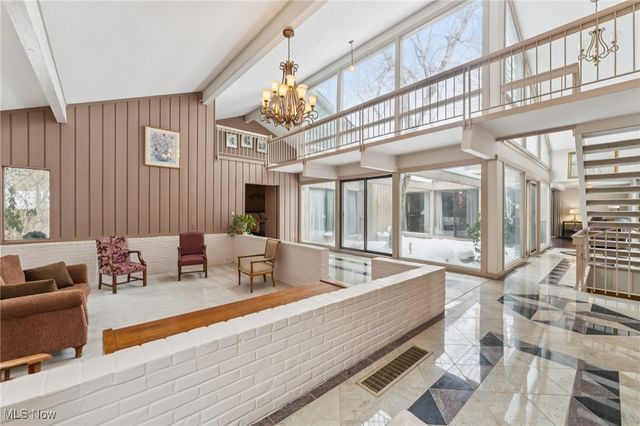 604 W Acadia Point, Aurora, OH 44202