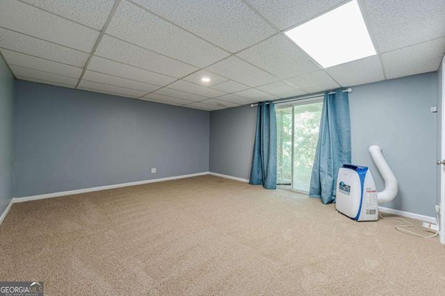 1028 Huntington Trace SE, Smyrna, GA 30082