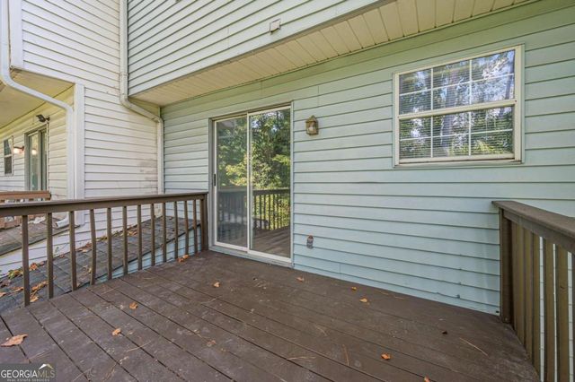 1028 Huntington Trace SE, Smyrna, GA 30082