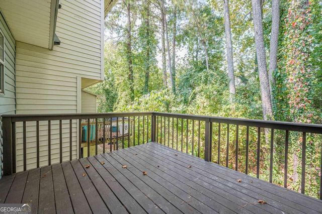 1028 Huntington Trace SE, Smyrna, GA 30082