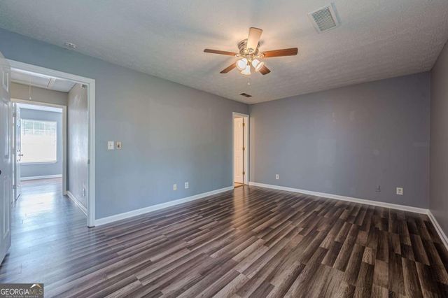 1028 Huntington Trace SE, Smyrna, GA 30082