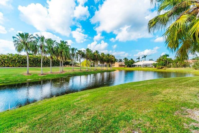 15621 Latina Place, Wellington, FL 33414