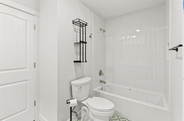 201 San Saba Street, Richwood, TX 77531