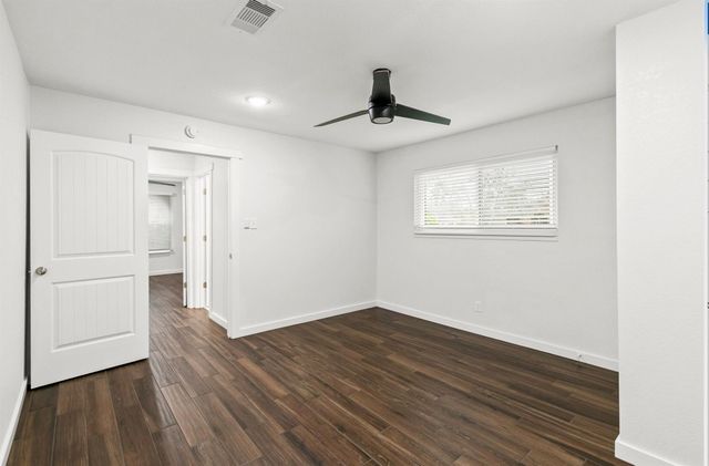 201 San Saba Street, Richwood, TX 77531