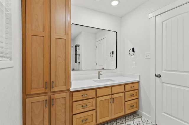 201 San Saba Street, Richwood, TX 77531