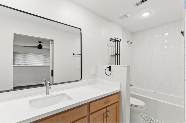 201 San Saba Street, Richwood, TX 77531