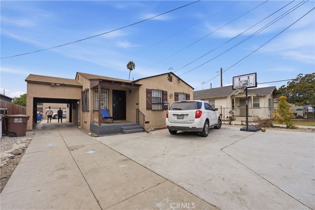 428 E Oaks, Compton, CA 90221