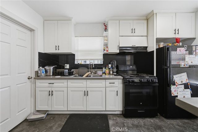 428 E Oaks, Compton, CA 90221