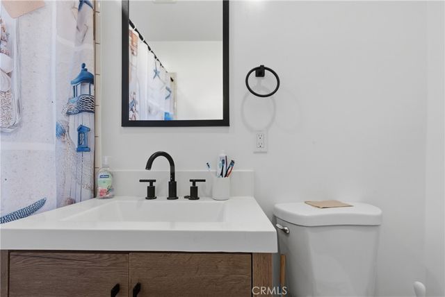 428 E Oaks, Compton, CA 90221