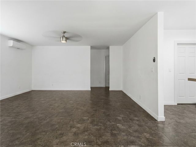 428 E Oaks, Compton, CA 90221